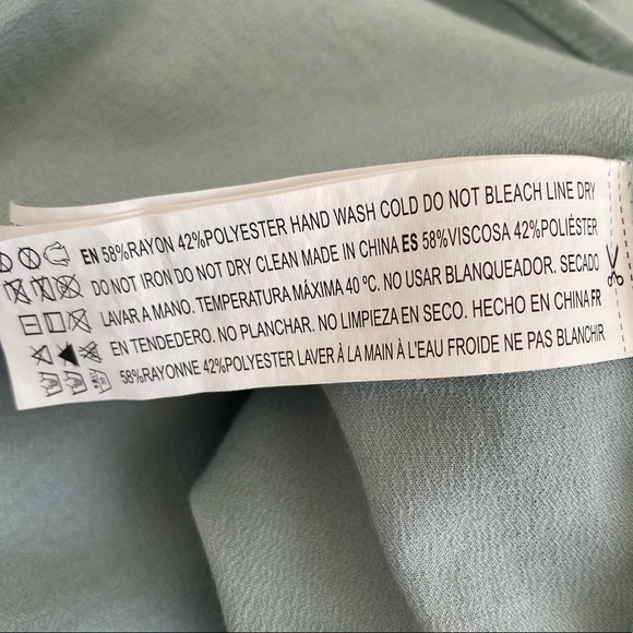 FOREVER 21 TOP SLEEVELESS MEDIUM - Picture 3 of 6